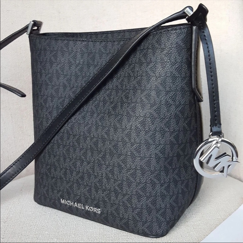 Small MK bucket bag, Crossbody